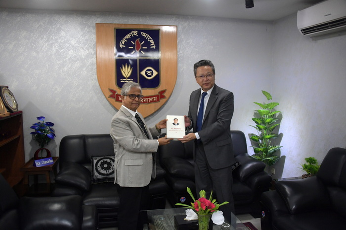 中国驻孟加拉国大使访问达卡大学
